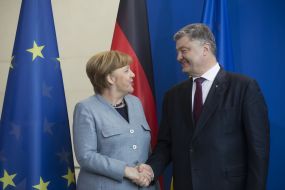 Petro Poroshenko, Angela Merkel