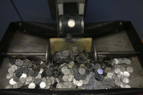 Coins with a face value of 1 hryvnia