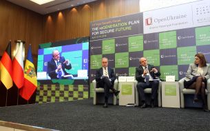 Danilo Lubkivsky, Pavel Robert Koval, Teona Akubardia