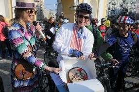 Flashmob "On a Bike to Work"