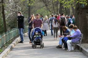 People walk in the botanical garden