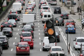 Yellow traffic light