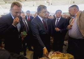 Andriy Sadovy, Petro Poroshenko, Gennady Zubko