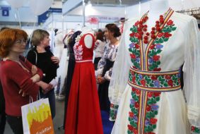 Сукні