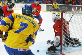 Игровой момент матча