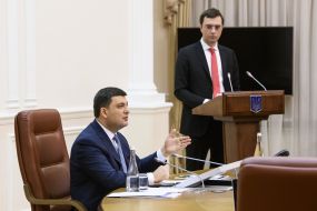 Volodymyr Groisman, Volodymyr Omelyan