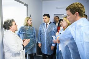 Volodymyr Groisman and Ulyana Suprun in the Okhmatdit NDSL