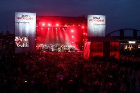 ZonaНатхнення Show performance