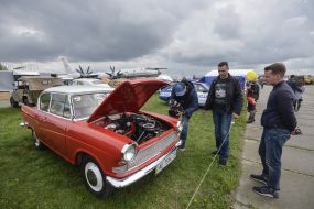 OldCarLand retro car festival