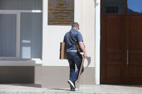 A man with an ax and an icon