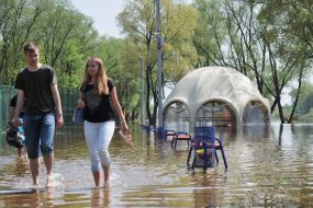 Flooded as a result of the Desna river flood, the city beach