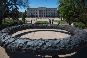 People go to the Trade Union House