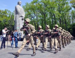 Військовослужбовці