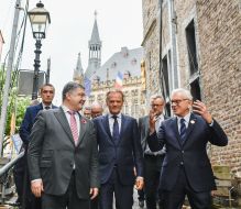 Donald Tusk and Petro Poroshenko