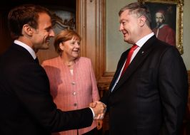 Emmanuelle Macron, Angela Merkel and Petro Poroshenko