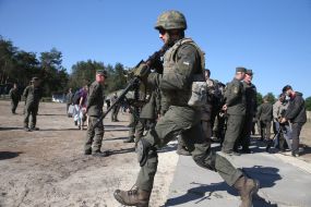The demonstrations of the fighters of the National Guard
