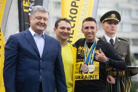 Петро Порошенко вручив нагороди