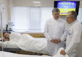 Petr Poroshenko in the hospital  Mechnikov