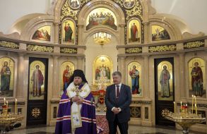 Petr Poroshenko during the moleben