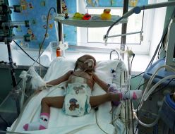 Дитина в реанімації