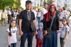 Participants of the parade of embroidered shirts