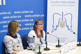 Оксана Кузишин и Анна Захарова