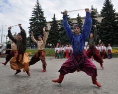 Танцевальный коллектив