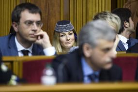 Vladimir Omelyan, Emine Dzhaparova