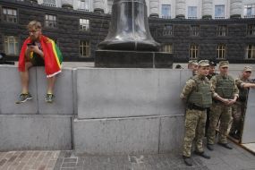 Law enforcers near the Cabinet building