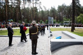 Honoring the memory of the victims of political repressions