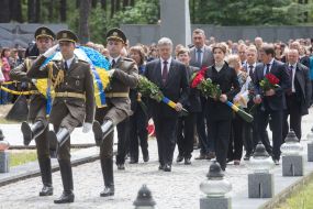 Honoring the memory of the victims of political repressions