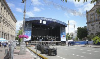 Arrangement of a fan zone on Khreshchatyk