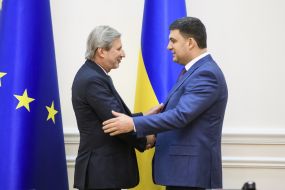 Volodymyr Groisman and Johannes Gan