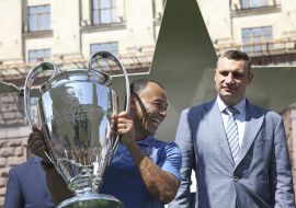 Vitali Klitschko and Cafu