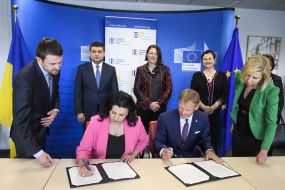 Signing of international bilateral documents