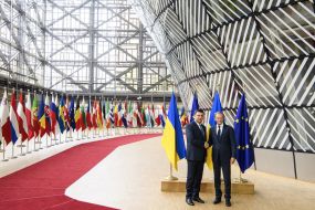 Vladimir Groisman and Donald Tusk