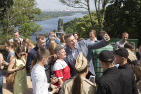 Vitaliy Klichko is photographed with visitors