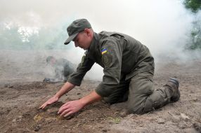 Sappers are looking for mines