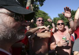 March of the fans of FC "Liverpool"