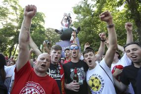 March of the fans of FC "Liverpool"