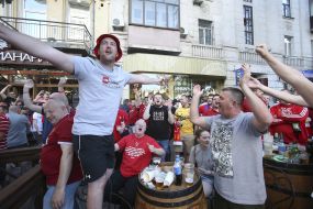 March of the fans of FC "Liverpool"