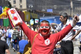 March of the fans of FC "Liverpool"