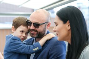 Маша Ефросинина с семьей