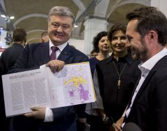 Petro Poroshenko with his wife Marina