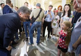 Petro Poroshenko visits "Book Arsenal"