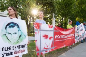 Participant of the action in support of Oleg Sentsov