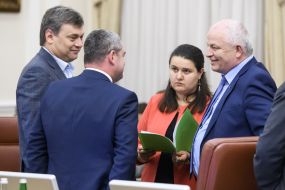 Oksana Markarova and Stepan Kubiv