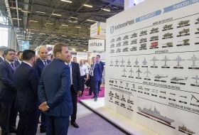 Andriy Parubiy visited the Eurosatory-2018 exhibition in Paris