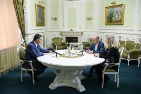 Volodymyr Groisman, Ulyana Suprun and Alexander Linchevsky