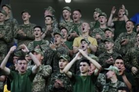 Ukrainian servicemen